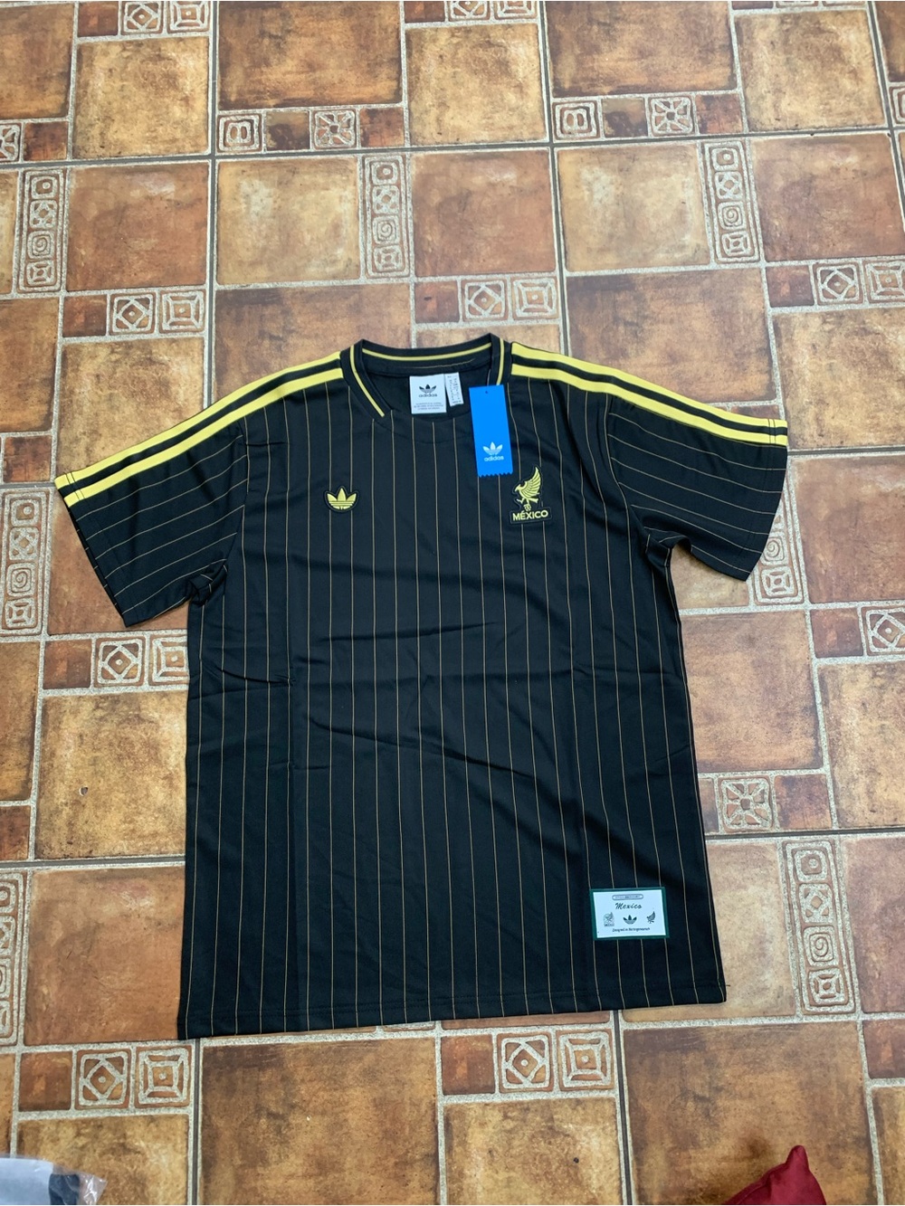 adidas originals Mexico 2026 World Cup terrace icons jersey size M